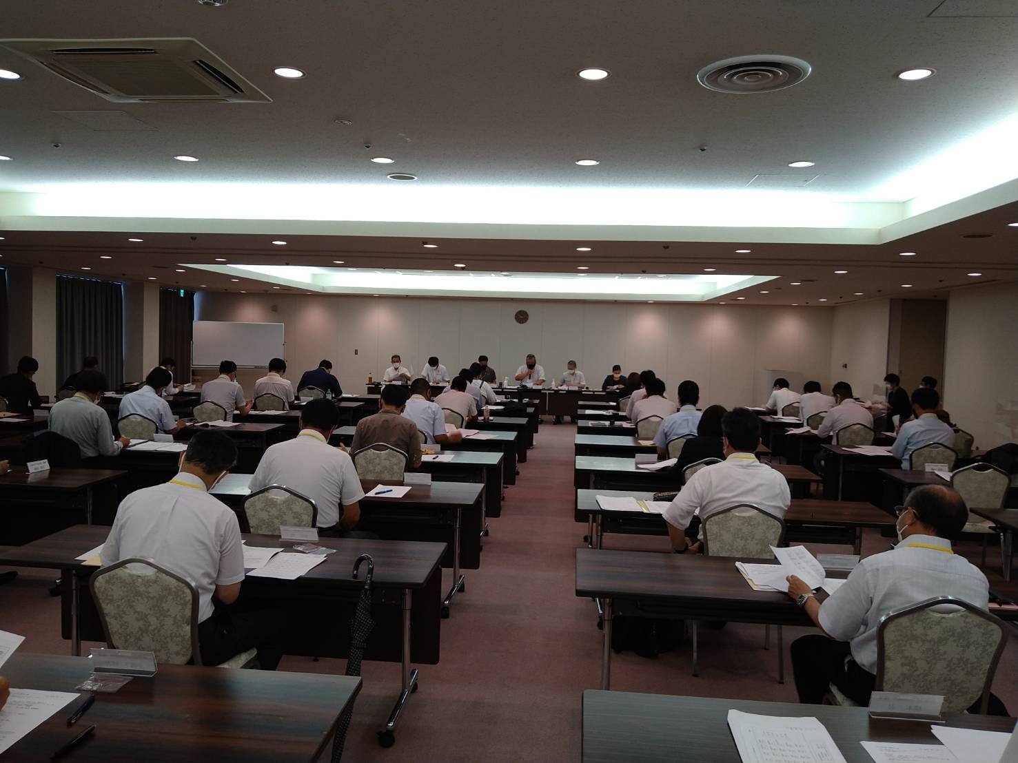 第１回理事会の様子